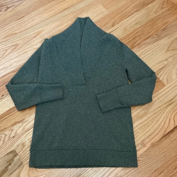 Eddie Bauer Shawl Collar Sweater Womens M Wool blend olive green warm cozy - Picture 2 of 10